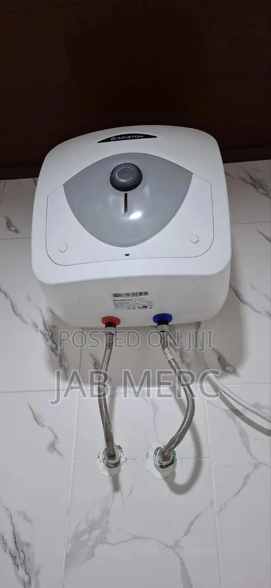 Ariston Italian 15L Instant Water Heater · Photo 1