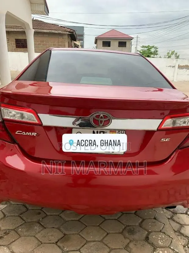 Toyota Camry 2014 Red · Photo 1