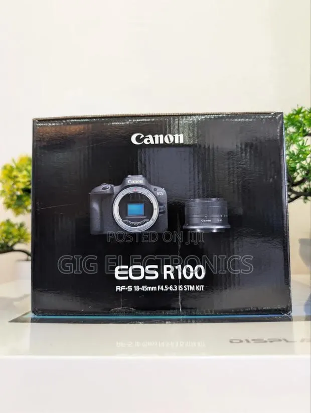 Canon EOS R100 Mirrorless Camera With 18-45mm Lens · Photo 1