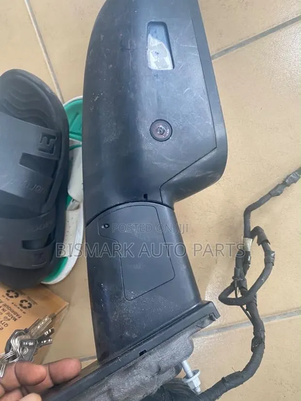 Dogde Ram 1500 2019 2020 2021 2022 2023 2024 2025 Side Mirror · Photo 1
