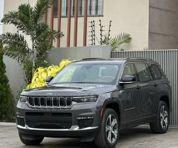 Jeep Grand Cherokee 4xe Summit Reserve 4WD 2024 Gray · Photo 1