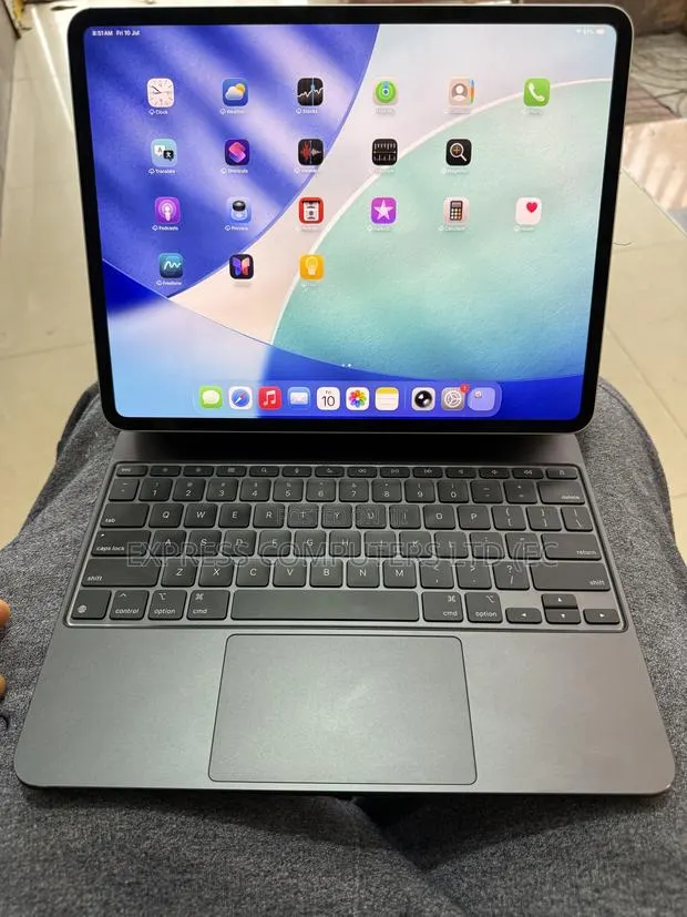 Apple iPad Pro 13 (2025) 512 GB Silver · Photo 1