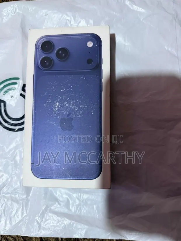 New Apple iPhone 17 Pro Max 256 GB Blue · Photo 1
