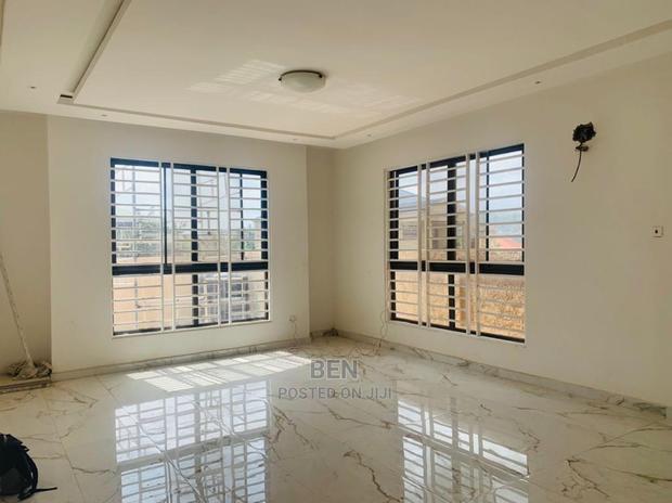 4bdrm House in Ashongman Estate for sale · Photo 2