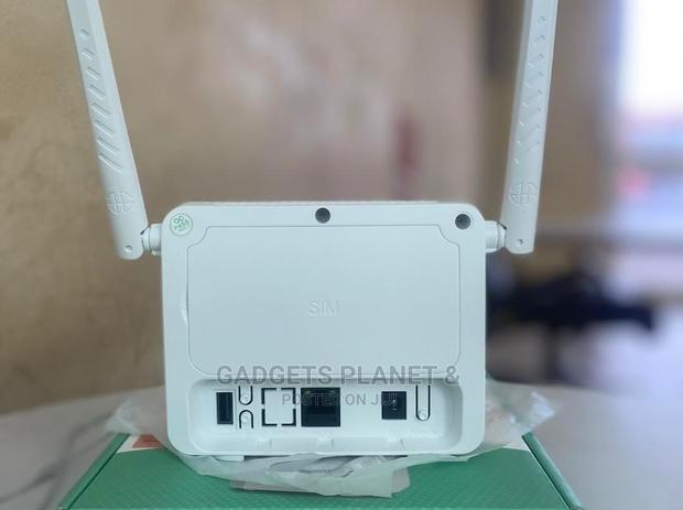 CPE 4G / 5G Universal Rechargeable Indoor Wireless Router · Photo 2