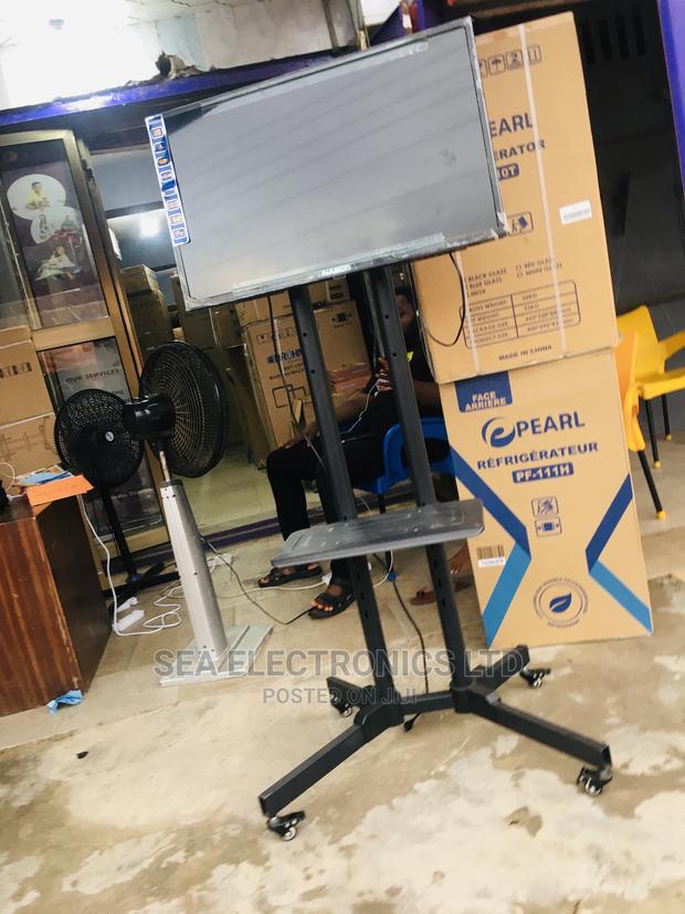 Tv Stand Mount Trolley · Photo 1