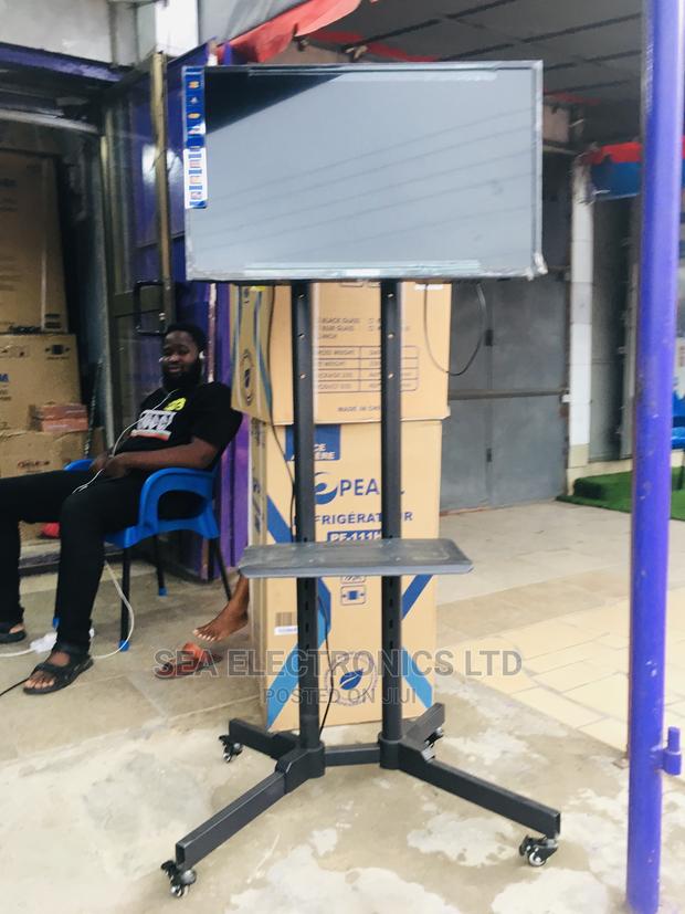 Strong Mounts Tv Stand Trolley 32-70 Inches · Photo 1