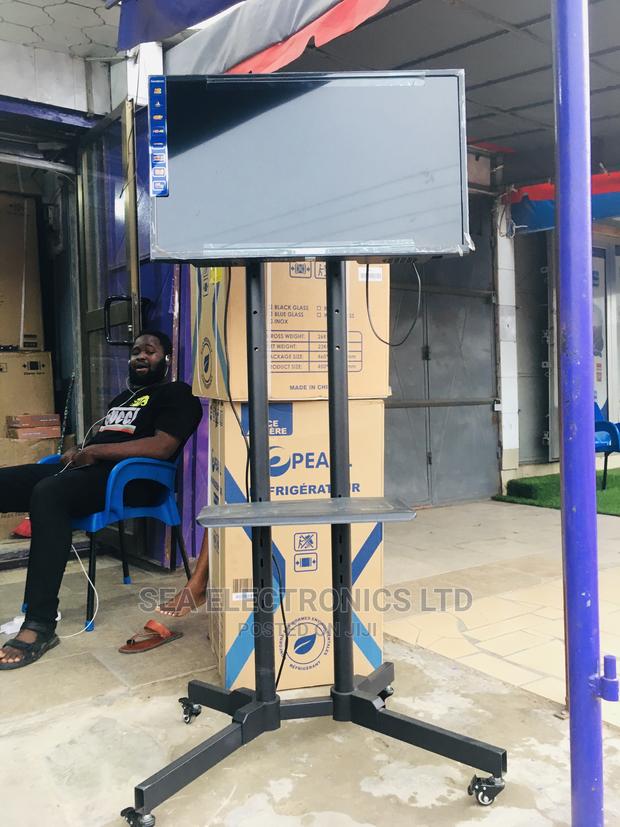 Strong Mounts Tv Stand Trolley 32-70 Inches · Photo 2