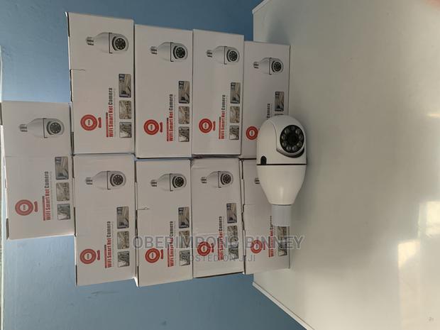 Camera 3mp Bulb PTZ Stand Alone Wifi Camera · Photo 6