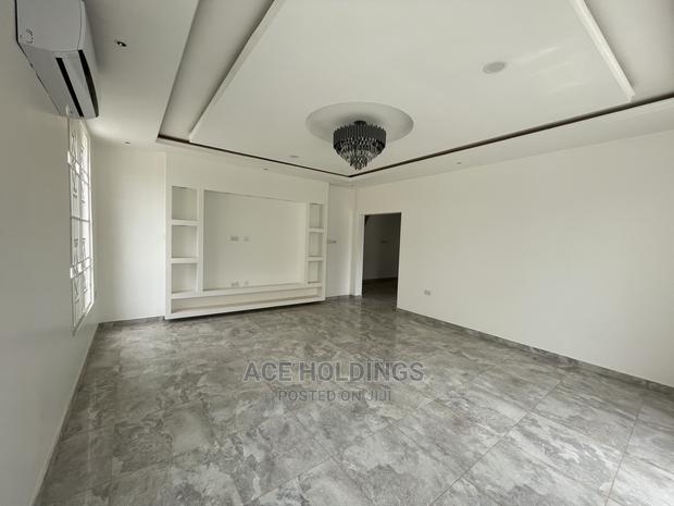 4bdrm House in Lakeside for sale · Photo 6