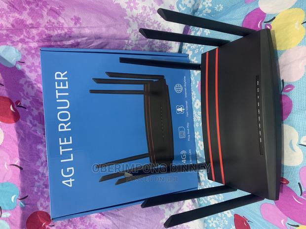 Router ( Universal Sim Router It Accepts Any SIM Card) · Photo 6