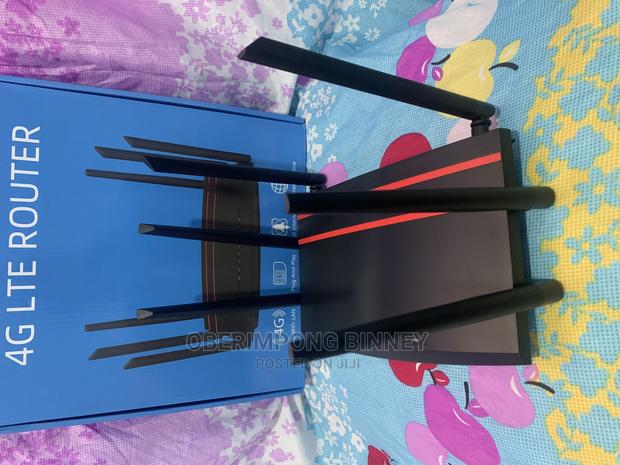 Router ( Universal Sim Router It Accepts Any SIM Card) · Photo 7