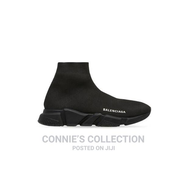 Balenciaga · Photo 2