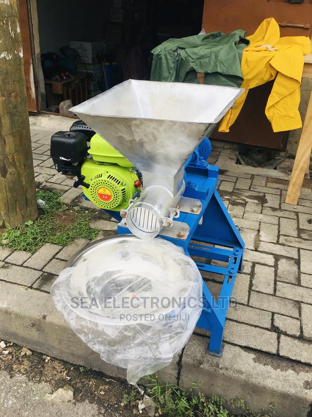 Effective Fufu Machine · Photo 2