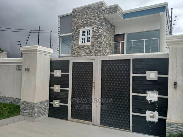 6bdrm Duplex in Wisa Groups, Accra Metropolitan for rent · Photo 1