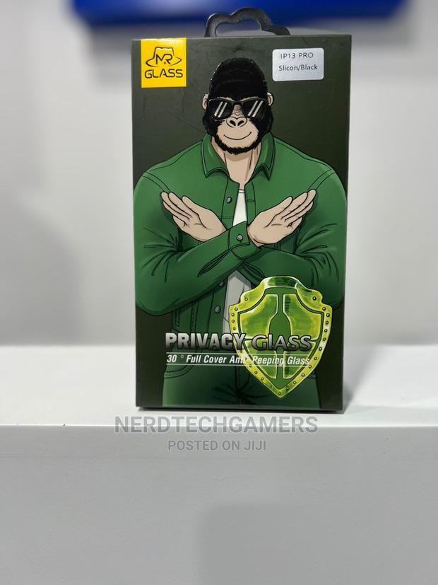 Privacy Glass Screen Protector for Ip 13 13pro · Photo 1