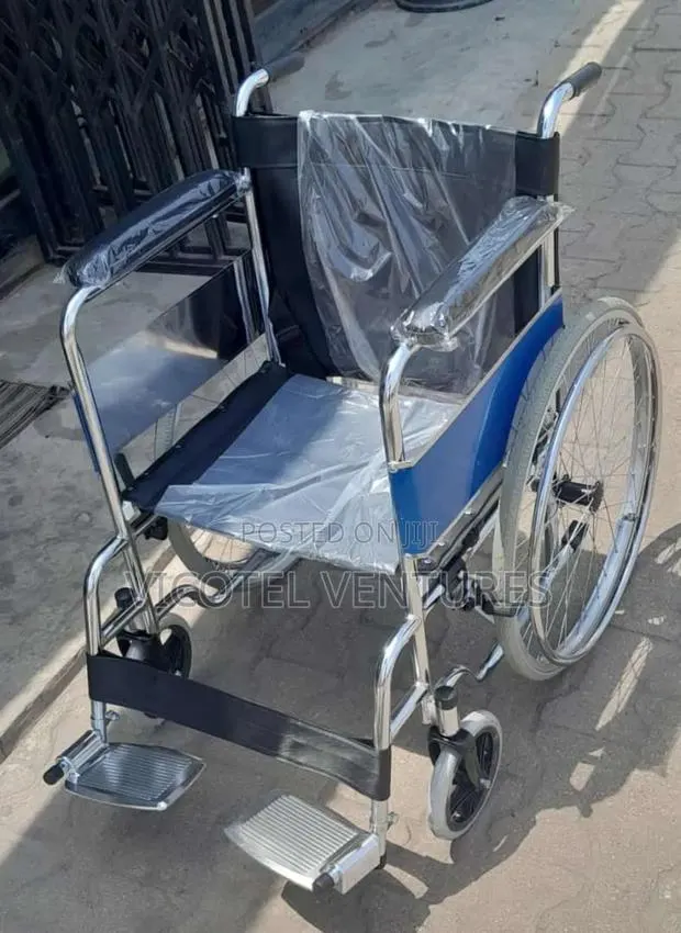 Foldable Normal Wheelchair (Big Size) · Photo 1