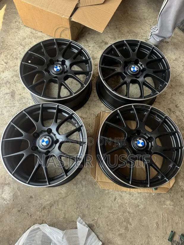 Black BMW Rims Set · Photo 1