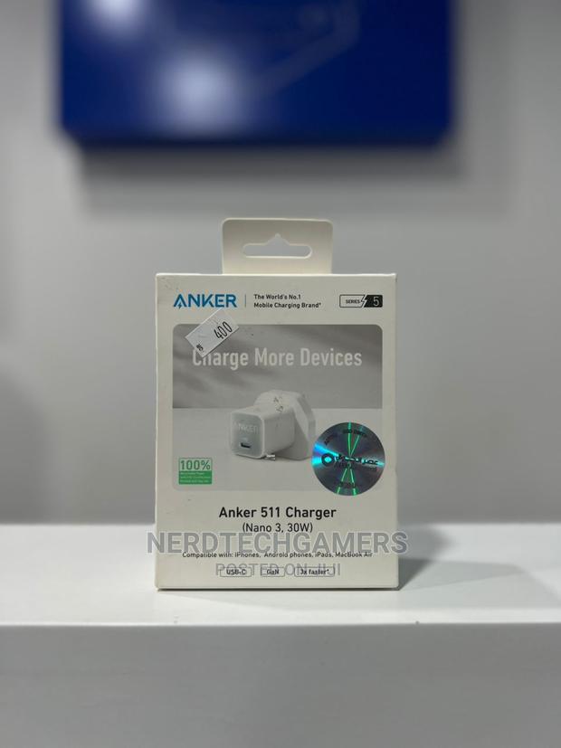 Anker 511 Charger (Nano 3, 30W) · Photo 1