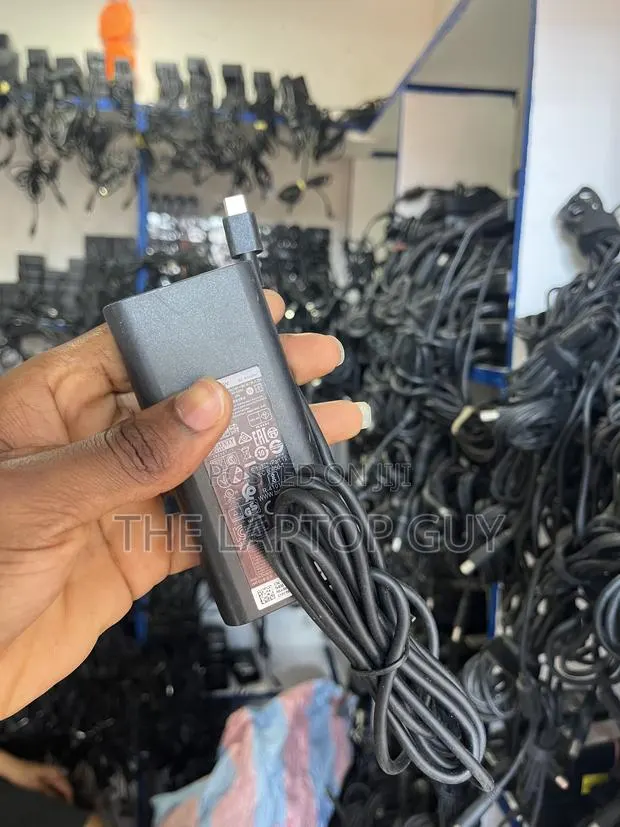 Original Dell Type C Charger · Photo 1