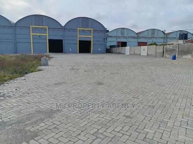 5000 SQM Warehouse With Offices at Tema · Photo 1