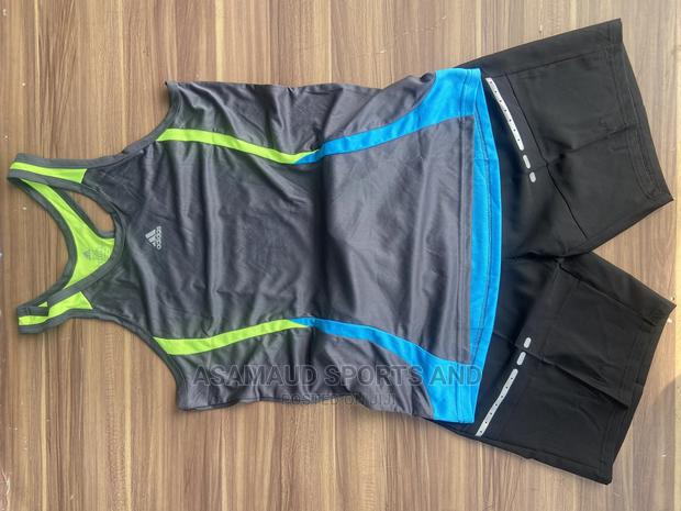 Original Set of Gym Suits at Cool Price · Photo 2