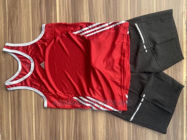 Original Set of Gym Suits at Cool Price · Photo 4