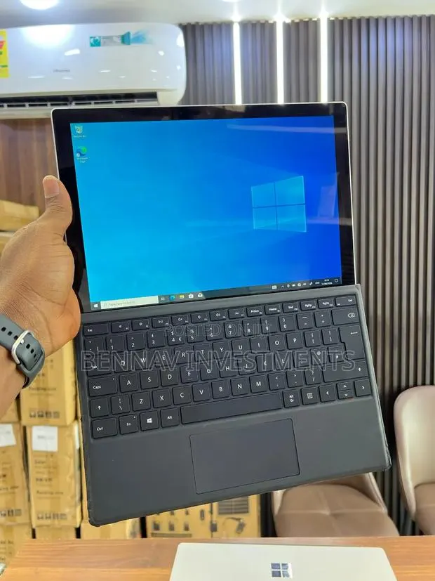 Laptop Microsoft Surface Laptop 7 8GB Intel Core i5 SSD 256GB · Photo 1