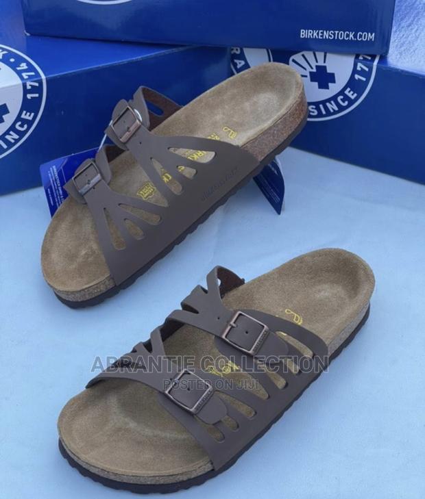 Birkenstock Granada Slides · Photo 3