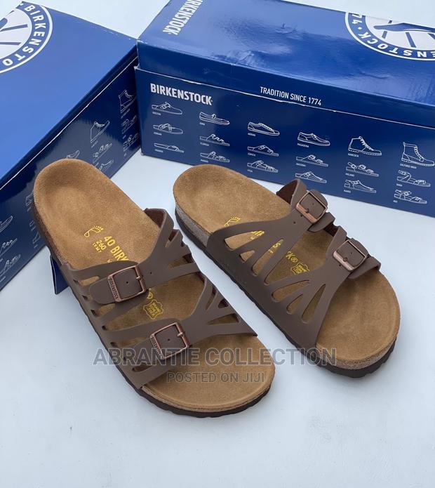 Birkenstock Granada Slides · Photo 2