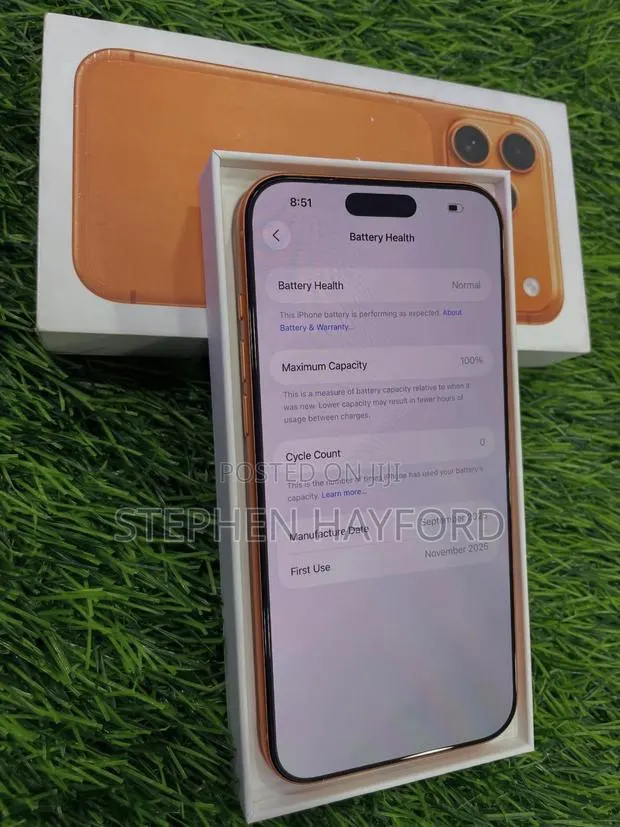 Apple iPhone 17 Pro Max 512 GB Orange · Photo 1