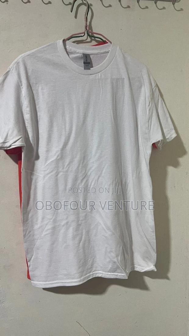 Quality and Affordable Round Neck From America · Photo 2