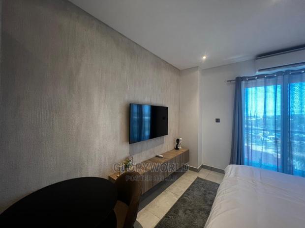 Top Notch Furnished Studio Apartment Close to Accra Mall · Photo 4