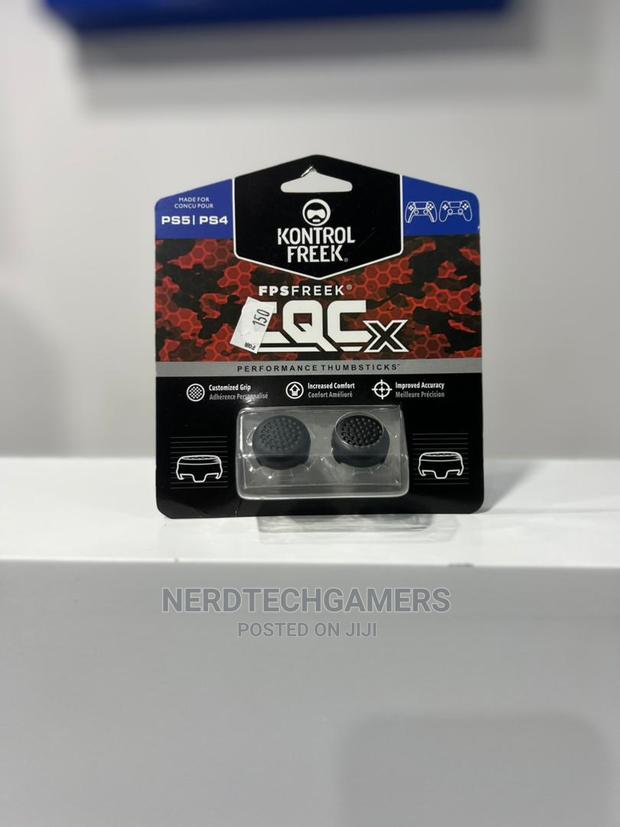 Kontrolfreek FPS Freek Galaxy Black for Ps4/Ps5 · Photo 4