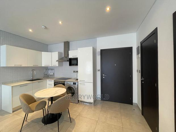 Irresistible Furnished 2 Bedroom for Rent, Close to Airport · Photo 6