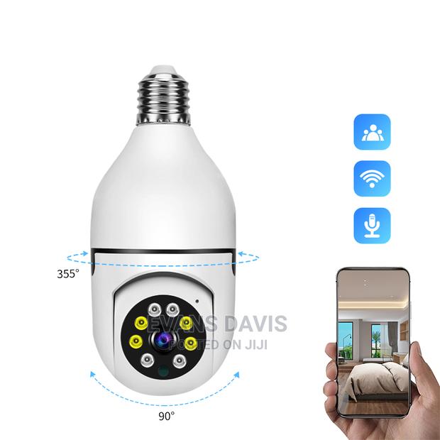 V380 Pro Bulb Rotating Camera · Photo 1