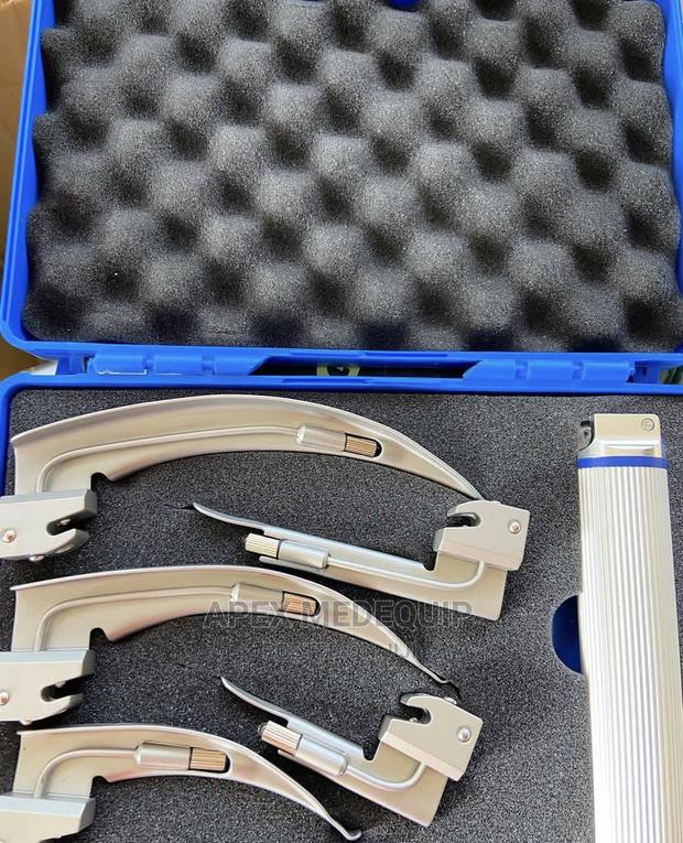 Fiberoptic Laryngoscope 5 Blades + 1 Handle for Adult and Child Use · Photo 1
