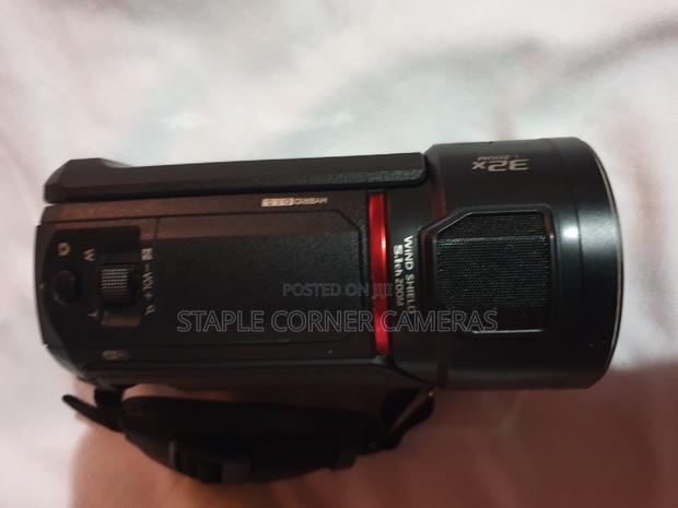 Panasonic HC-VX1 Digital Camcorder 4K · Photo 3