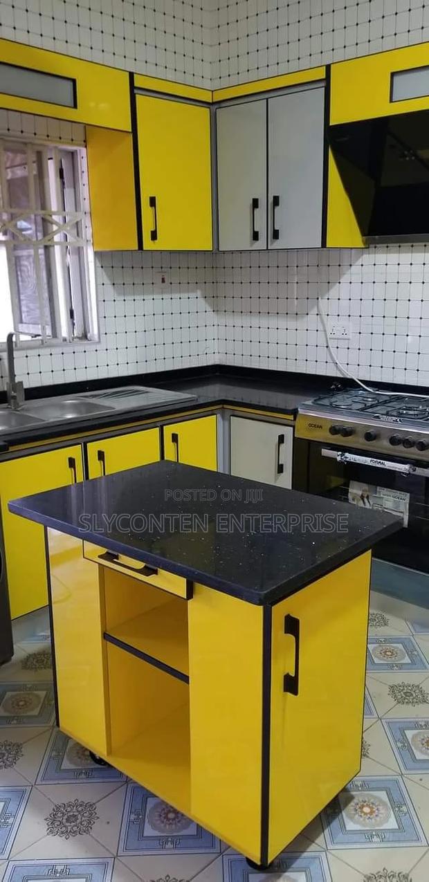 Furnished 6bdrm House in Amasaman for sale · Photo 7