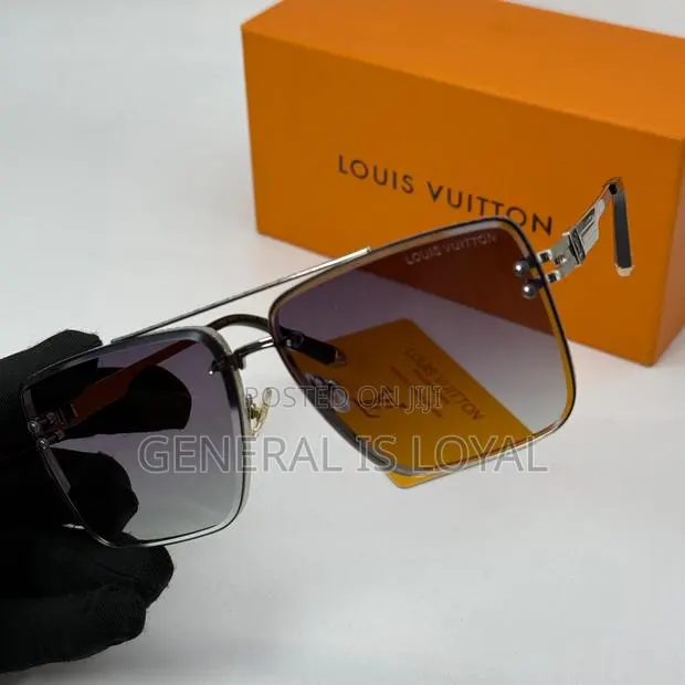 Louis Vuitton Glasses/ Stainless · Photo 1
