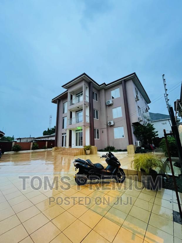 Furnished 3bdrm Apartment in Adjiriganor, East Legon for rent · Photo 4
