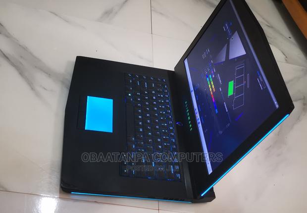 Laptop Dell Alienware 15 R3 8GB Intel Core I5 SSD 256GB · Photo 3