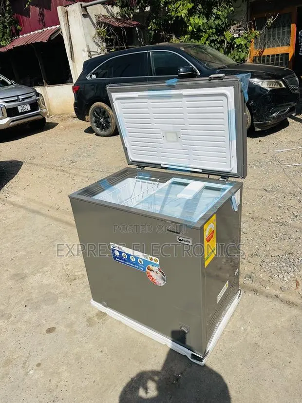 Limited Stock Chest Freezer Single Door 200L · Photo 1