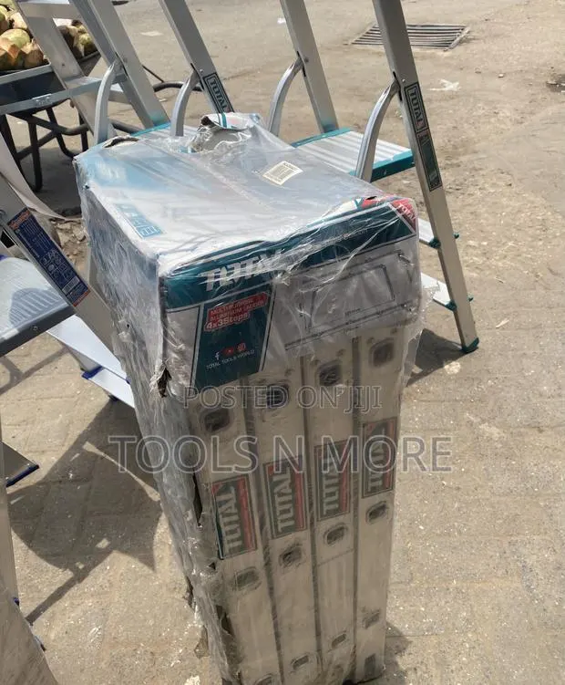 Total Multi Purpose Ladder (4 X 3 Steps) · Photo 1