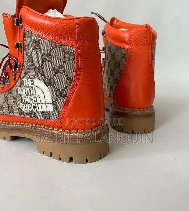 The North Face GG Canvas · Photo 1