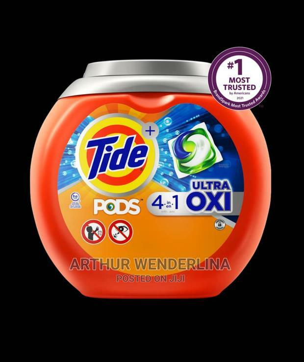 Tide Pods Ultra Oxi Laundry Detergent Fight Tough Stain · Photo 5