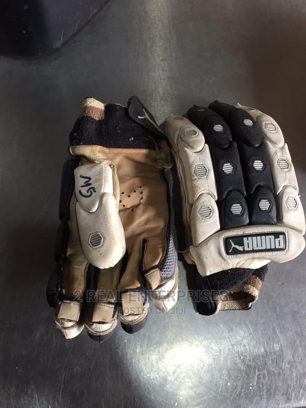 Cricket Gloves · Photo 2