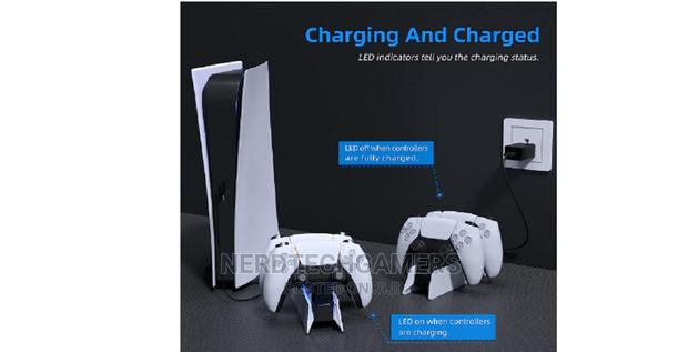 PS5 Controller Charging Station With Fast Dual Charging Dock · Photo 3