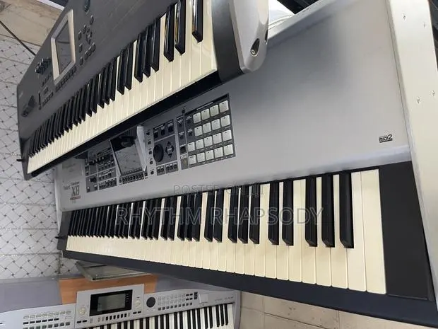 Roland Fantom X8 · Photo 1