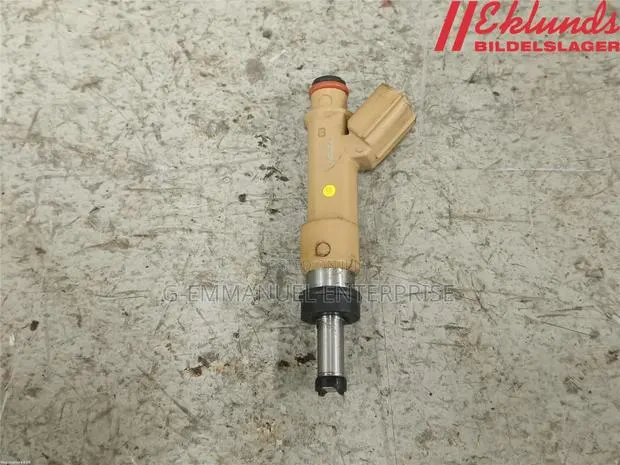 Toyota Corolla 2011-15 Fuel Injectors 4Set. Original. · Photo 1